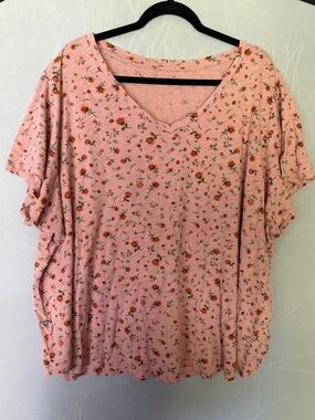 Old Navy Floral V-Neck Tee 4X
